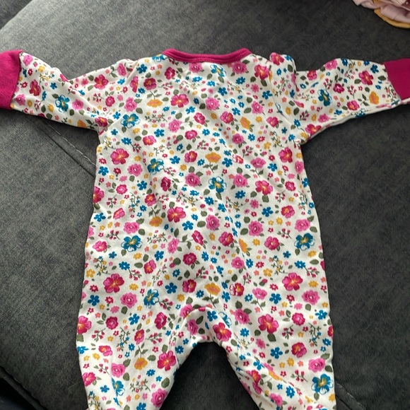 Longsleeve Newborn Floral Sleeper - Picture 5 of 5